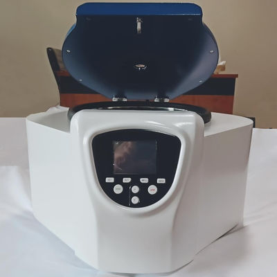 Force centrifuge maximum 2600 Xg de sécurité de centrifugeuse vigoureuse de laboratoire médical